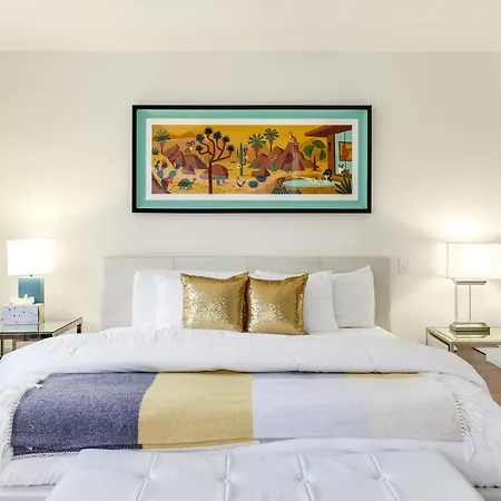 Eclectic & Comfortable Canyon Corridor - A Ryson Property